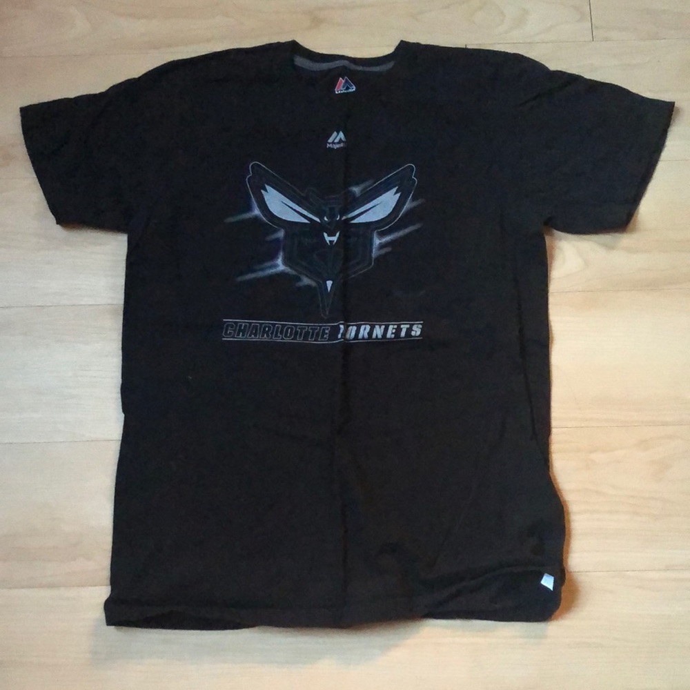 Charlotte Hornets Black T-Shirt - Sz M